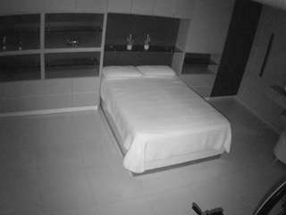 voyeurcam-casa-salsa-versus-room