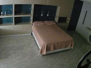 voyeurcam-casa-salsa-versus-room