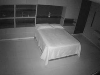 voyeurcam-casa-salsa-versus-room