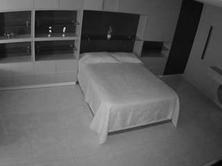 voyeurcam-casa-salsa-versus-room