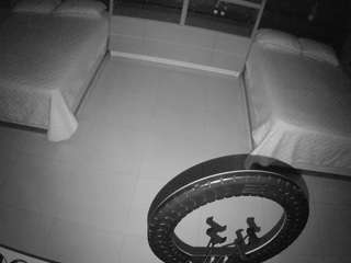  voyeurcam-casa-salsa-versus-room chat room