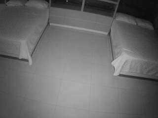 voyeurcam-casa-salsa-versus-room camsoda
