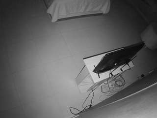 voyeurcam-casa-salsa-versus-room
