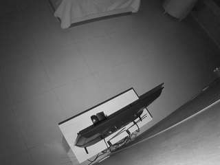 voyeurcam-casa-salsa-versus-room camsoda