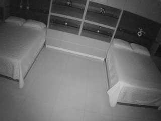 voyeurcam-casa-salsa-versus-room