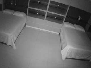 voyeurcam-casa-salsa-versus-room