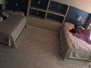 voyeurcam-casa-salsa-versus-room