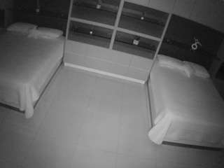 voyeurcam-casa-salsa-versus-room