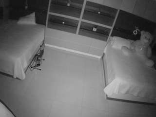 voyeurcam-casa-salsa-versus-room