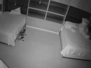 voyeurcam-casa-salsa-versus-room