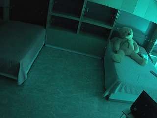 voyeurcam-casa-salsa-versus-room