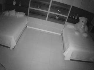 voyeurcam-casa-salsa-versus-room live cam profile