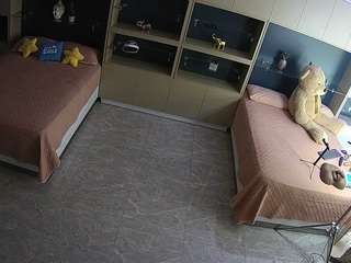 voyeurcam-casa-salsa-versus-room