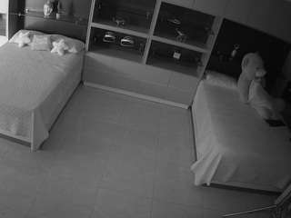 voyeurcam-casa-salsa-versus-room