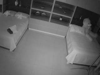 voyeurcam-casa-salsa-versus-room