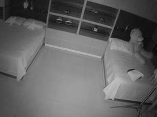 voyeurcam-casa-salsa-versus-room