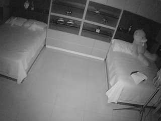 voyeurcam-casa-salsa-versus-room