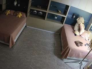 voyeurcam-casa-salsa-versus-room