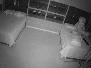 voyeurcam-casa-salsa-versus-room