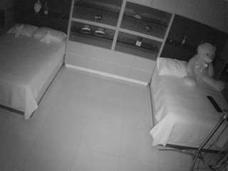 voyeurcam-casa-salsa-versus-room
