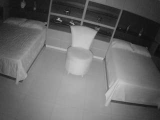 voyeurcam-casa-salsa-versus-room