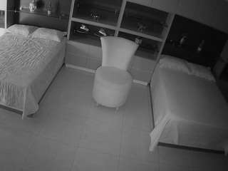 voyeurcam-casa-salsa-versus-room