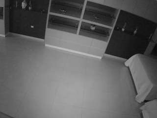 Live stream of voyeurcam-casa-salsa-versus-room