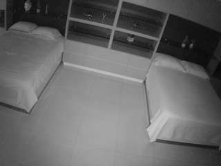 voyeurcam-casa-salsa-versus-room