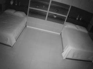 voyeurcam-casa-salsa-versus-room