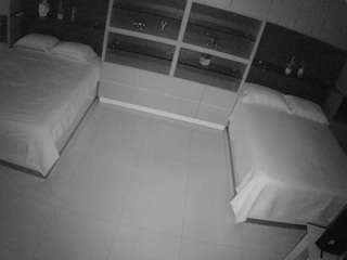 voyeurcam-casa-salsa-versus-room