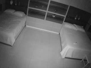 voyeurcam-casa-salsa-versus-room