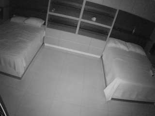 voyeurcam-casa-salsa-versus-room