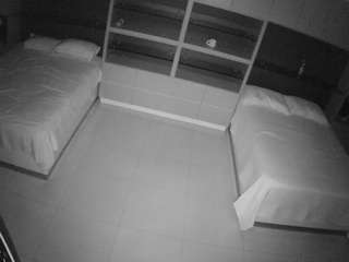 voyeurcam-casa-salsa-versus-room