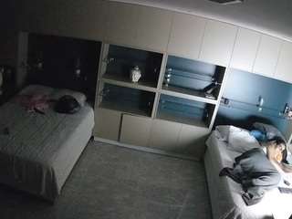 voyeurcam-casa-salsa-versus-room