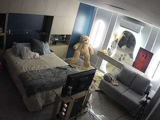 voyeurcam-casa-salsa-versus-room