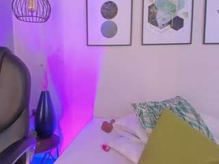 alice-jackson Live Webcam on CamSoda