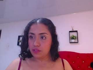 cristal-horny19