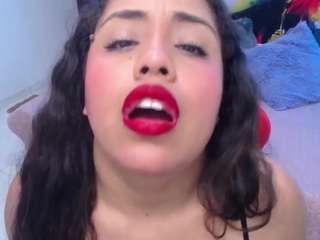 cristal-horny19