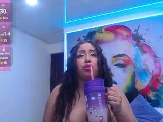 cristal-horny19
