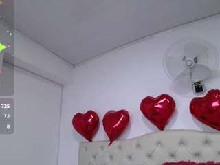 cristal-horny19 Live Webcam on CamSoda