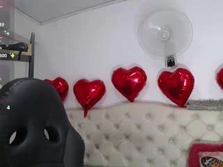 cristal-horny19 webcam