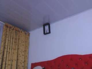 cristal-horny19