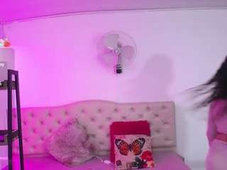 cristal-horny19 webcam model