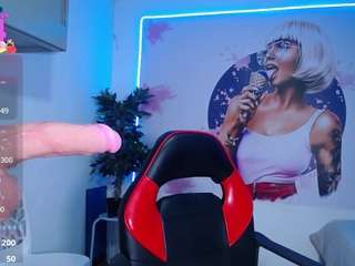cristal-horny19 webcam