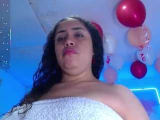 cristal-horny19