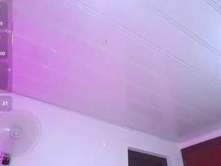 cristal-horny19 webcam