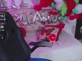 cristal-horny19 Live Webcam on CamSoda