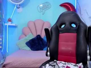 cristal-horny19 webcam