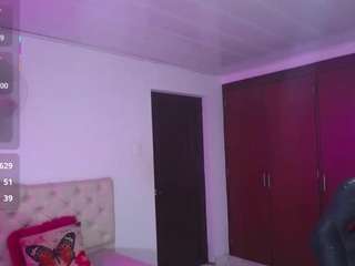 cristal-horny19