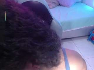 cristal-horny19